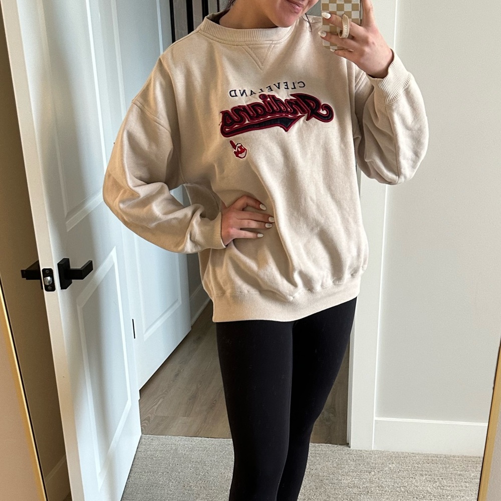 Oversized Vintage Cleveland Indians Crewneck